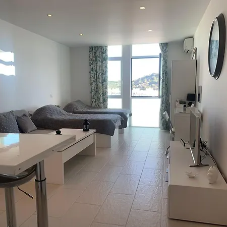 Apartmán Charming Studio At Pescadores Beach, Oldtown, 300m From The Sand *